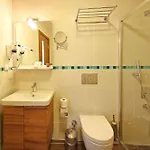 Poseidon Boutique And Yacht Club 4* セリミエ