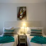 Poseidon Boutique And Yacht Club ホテル