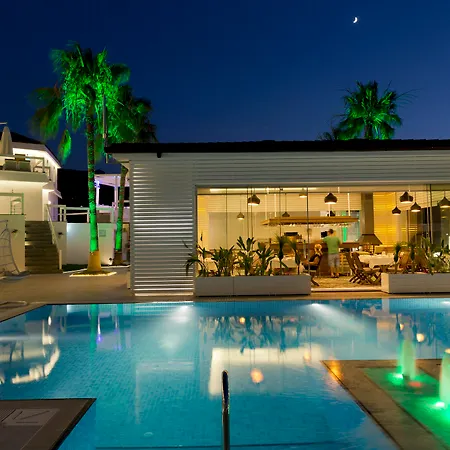 Poseidon Boutique And Yacht Club 4*