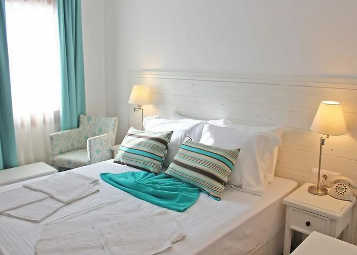 Hotel Poseidon Boutique And Yacht Club