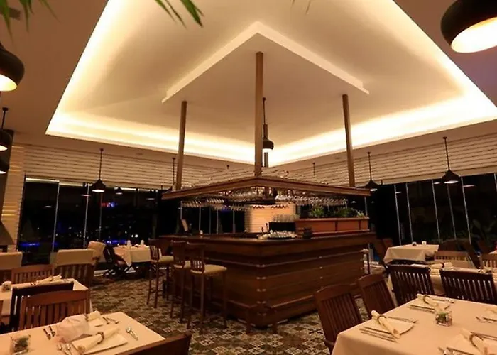 Poseidon Boutique And Yacht Club Hotel