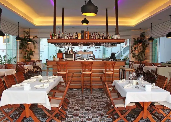 Poseidon Boutique And Yacht Club Hotel