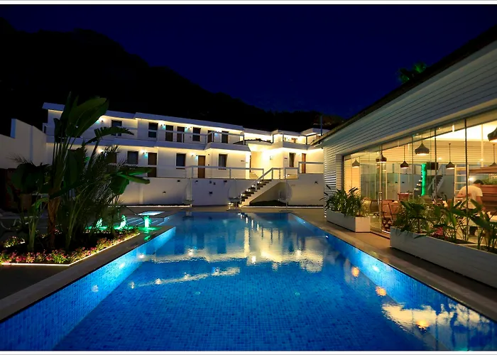 Poseidon Boutique And Yacht Club 4*