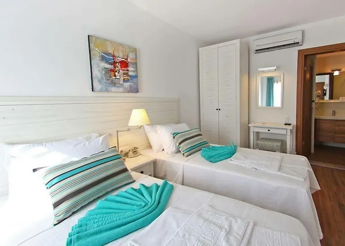 Poseidon Boutique And Yacht Club Hotel