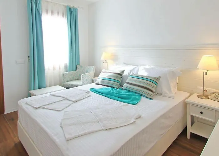 Hotel Poseidon Boutique And Yacht Club