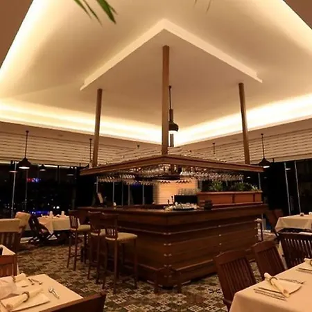 Poseidon Boutique And Yacht Club ホテル
