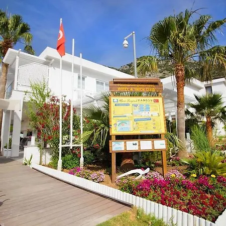 Poseidon Boutique And Yacht Club セリミエ