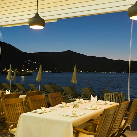 Poseidon Boutique And Yacht Club ホテル