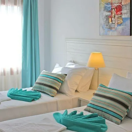 ホテル Poseidon Boutique And Yacht Club 4*