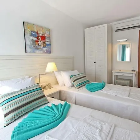 Poseidon Boutique And Yacht Club Hotel