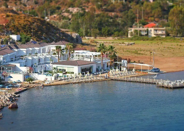 Poseidon Boutique And Yacht Club Selimiye