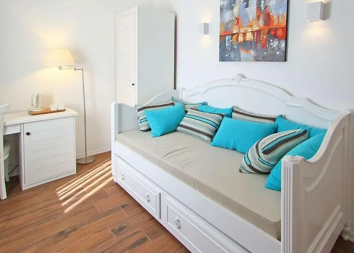 Poseidon Boutique And Yacht Club Hotel